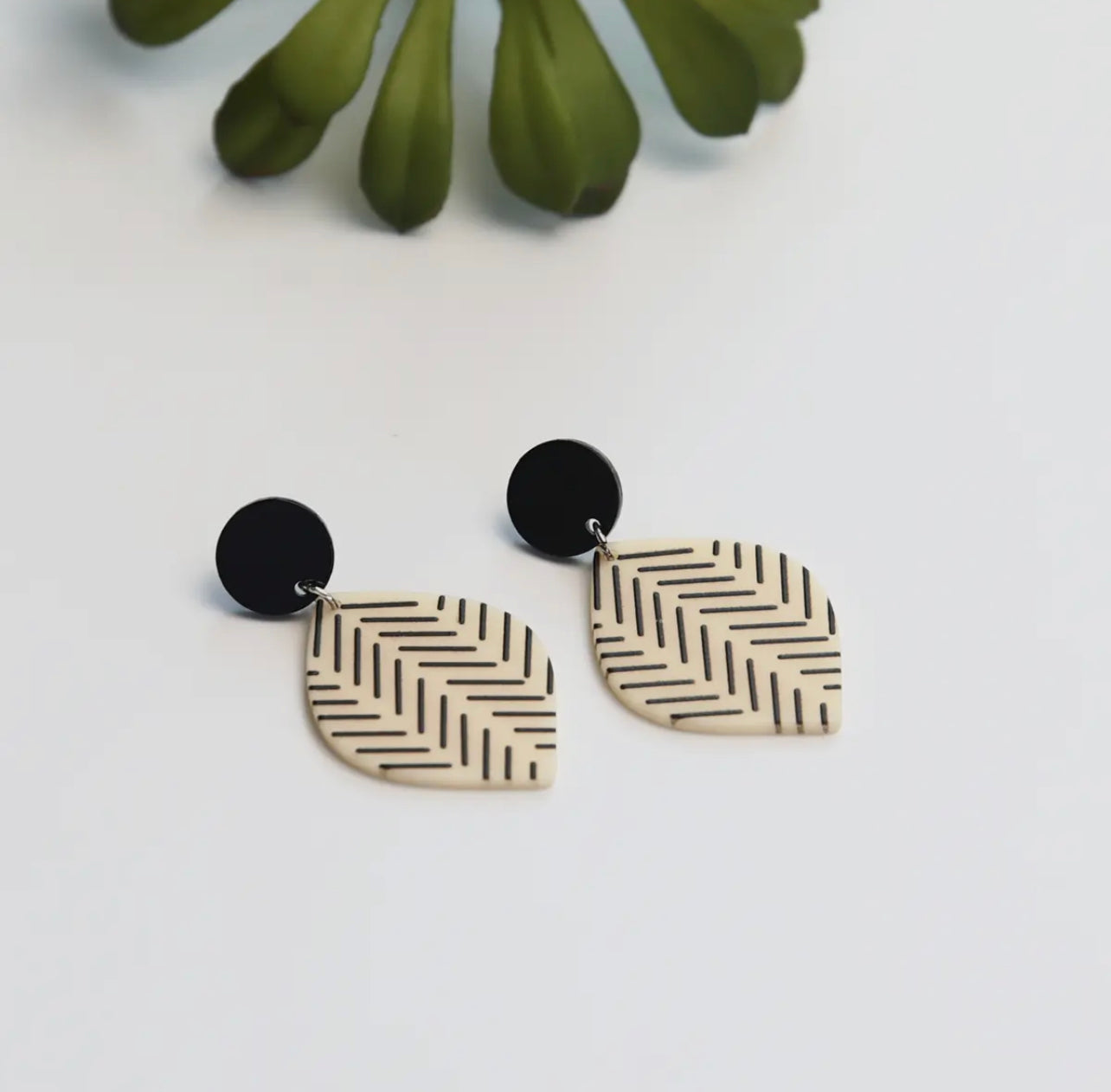 Black & Cream Earrings